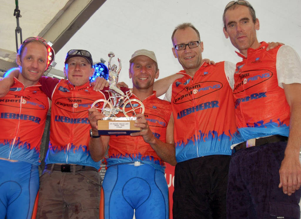 2011_24_stunden_rennen_kelheim_siegerehrung_021